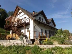 Motýlí chalupa - luxusní apartmány u Ještědu - Proseč