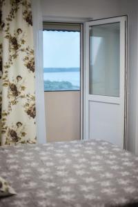 DELTA DANUBE VIEW apart