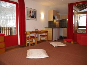 Studio Brides-les-Bains, 1 pièce, 4 personnes - FR-1-512-222