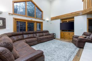 3055 Snow Cloud Home