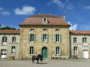 Maisons de vacances Gite L'Isle-en-Rigault, 4 pieces, 6 personnes - FR-1-585-9 : photos des chambres