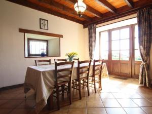 Maisons de vacances Gite Bains, 4 pieces, 7 personnes - FR-1-582-298 : photos des chambres