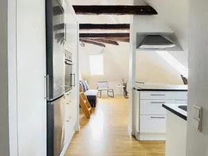 aday - City Central Mansion - 4 bedroom apartment - Store Restrup