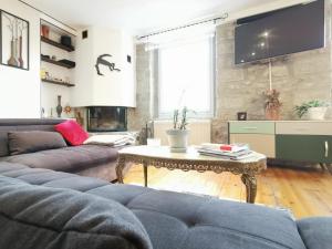 Maisons de vacances Maison avec piscine privee et jardin a 5 min du Puy-en-Velay, ideale pour decouvrir la Haute-Loire - FR-1-582-320 : photos des chambres