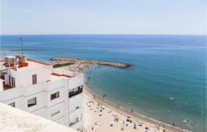 Cozy Apartment In Vinaròs With Kitchen - 比纳罗斯