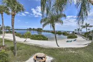 Modern Waterfront Hudson Condo with Resort Pool! - Hernando Beach