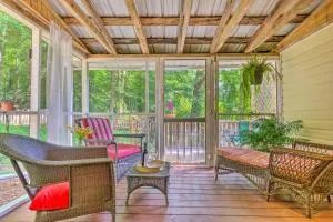 The Country Cottage in Union Mills with Porch! - ماريون