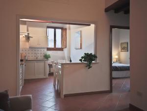 Two-Bedroom Apartment - Via dello Sprone 3