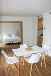 Apartamentos Mundaka Surf Camp