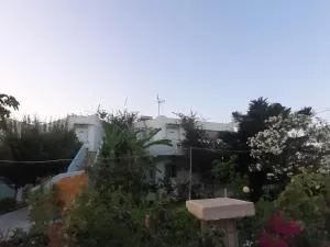 Zikas apartments - 马尔马里