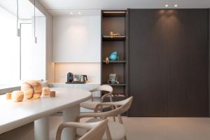 Een designappartement met zijdelings zicht op zee