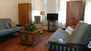 Aunt Janes Victorian Manor