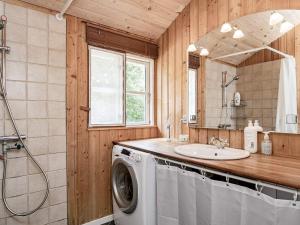 12 person holiday home in Læsø-By Traum