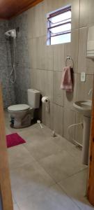 Pousada ideal -casa 3 nos fundos