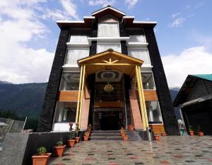 Abhilashi Residency & Spa - Centrally Heated & Air Cooled