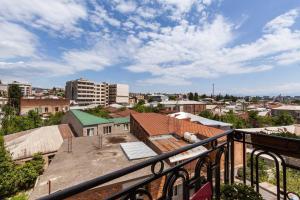 Veli group Apartment in Old City