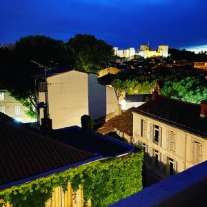 Attique Saint Pierre - Dans le ciel des teinturiers