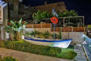 elimia suites and studios