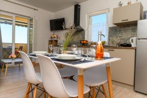 Apartments and Rooms YASMIN