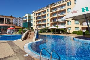 Hotel Pollo Resort Summer Wind Apartments
