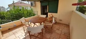 SOILE GEORGIA-HOUSE - Edipsos