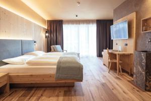 Deluxe Double Room room in Tirolerhof