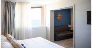 Hotels Hotel Port Marine : photos des chambres