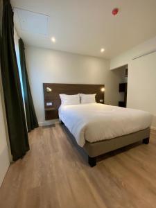 Hotels Mayrena Hotel Restaurant - Destination Le Treport Mers : photos des chambres