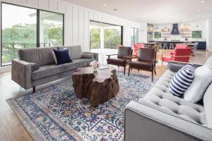 The White House on the Horseshoe - Ubytování bez kategorie ve městě Canyon Lake