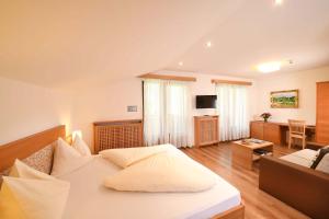 Classic Suite with Balcony