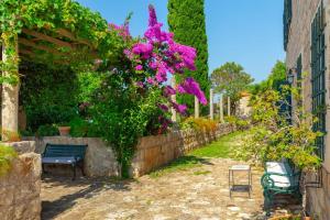 Lizaelle Gardens