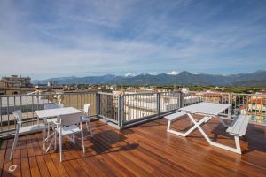 Beachfront Penthouse with private parking