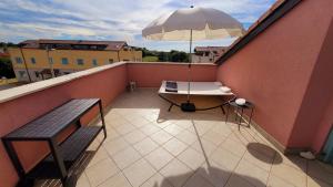 Apartment Sofia with Roof Terrace and Sea View in Gedici