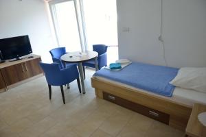 Belvedere Apartments with Seaview