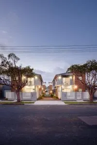 Hamilton on Everton - Minmi