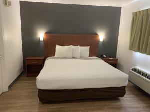 Studio 6 Extended Stay - Hampton, VA - Langley AFB Area