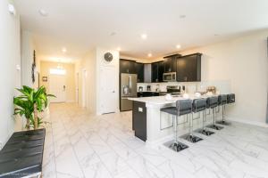 Bring The Whole Family Gate 9 Bedroom 5 Bath villa