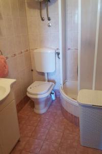 Studio with Balcony and Sea View room in Studio Gradac 15642b