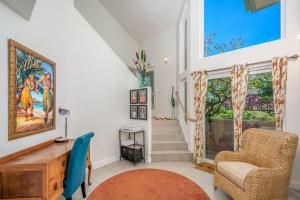 Villas of Kamalii 17 condo