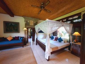 Phòng Deluxe Giường Đôi Có Ban Công (Deluxe Double Room with Balcony)