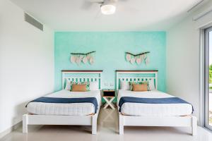 Casa Almajuma 415 S condo