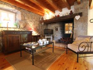 Maisons de vacances Gite Le Chambon-sur-Lignon, 4 pieces, 5 personnes - FR-1-582-137 : photos des chambres