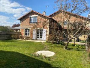 Maisons de vacances Gite Contrisson, 4 pieces, 6 personnes - FR-1-585-16 : photos des chambres