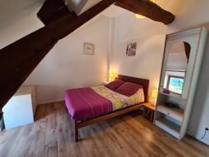 Maisons de vacances Gite Clery-Saint-Andre, 3 pieces, 4 personnes - FR-1-590-36 : photos des chambres