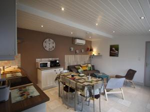 Maisons de vacances Gite Wisembach, 3 pieces, 4 personnes - FR-1-589-275 : photos des chambres