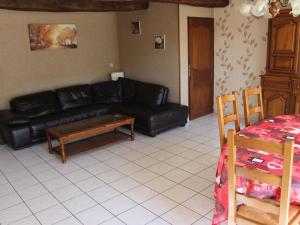 Maisons de vacances Gite Halles-sous-les-Cotes, 4 pieces, 6 personnes - FR-1-585-5 : photos des chambres