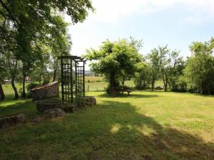 Maisons de vacances Gite Lapte, 4 pieces, 6 personnes - FR-1-582-147 : Maison de Vacances (6 Adultes)