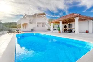 Villa San - Rastovac