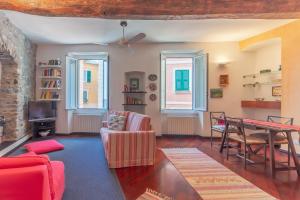 CASA GIADA A due passi dal porto di Camogli