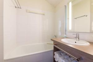 Appart'hotels Goelia Residence Le Castel Normand : Studio Familial